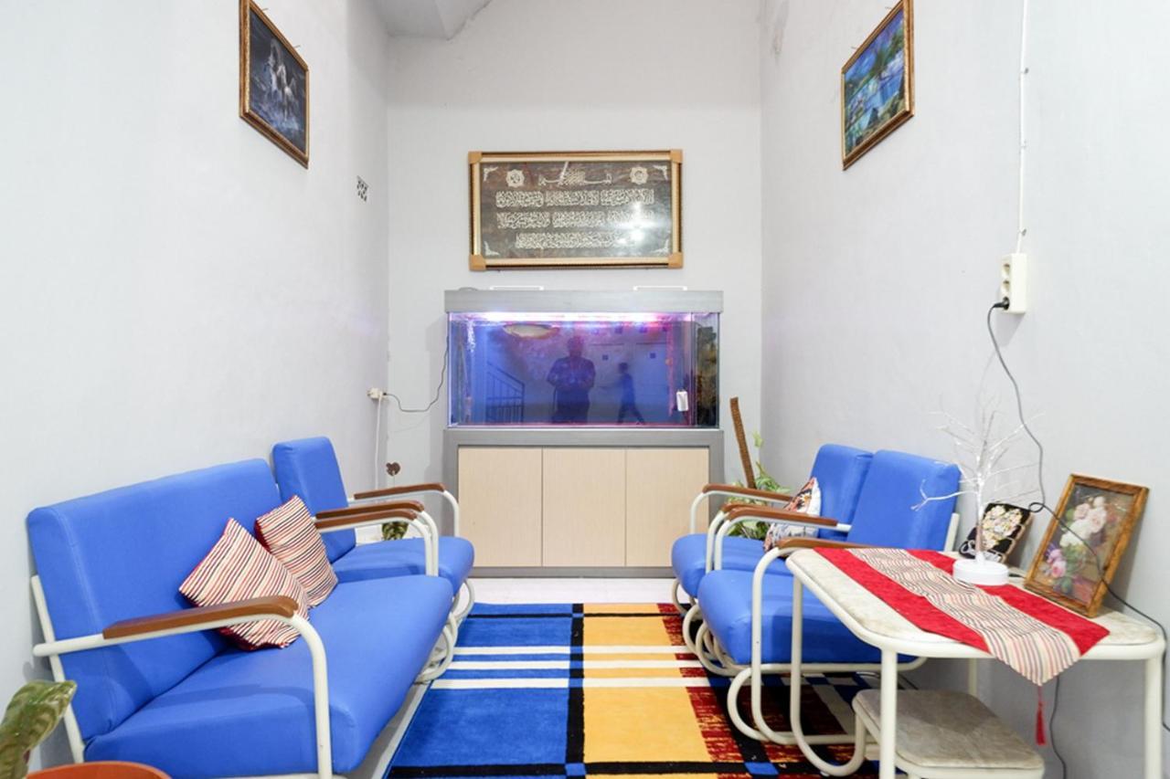 Reddoorz Near Jalan Adi Sucipto Solo Hotel Exterior photo